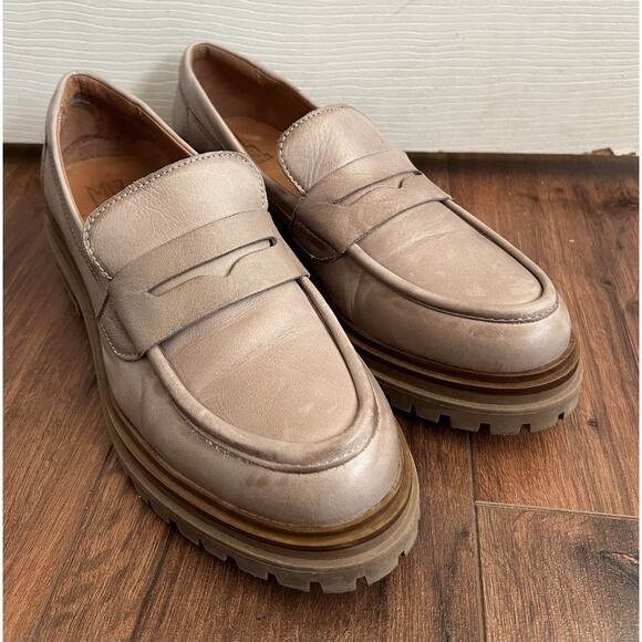 Miz Mooz Shoes - MIZ MOOZ Women's Legend Beige Antique Burnished Leather Lug Sole Loafer Shoes 40